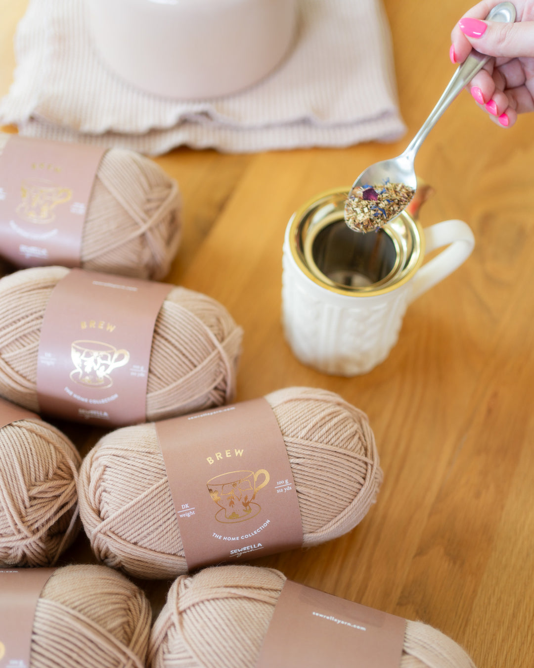 beige brew dk merino wool yarn