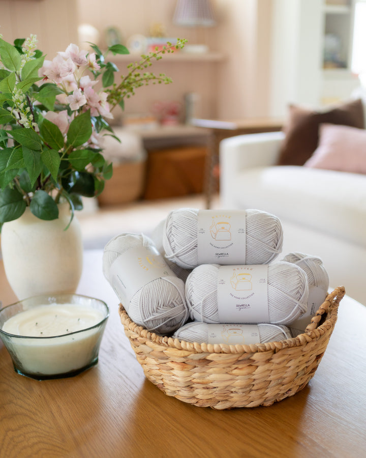 light dove grey dk merino wool yarn for knitting